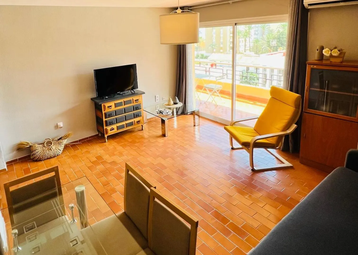 Torremolinos Carihuela Nucleo Cristal Appartement